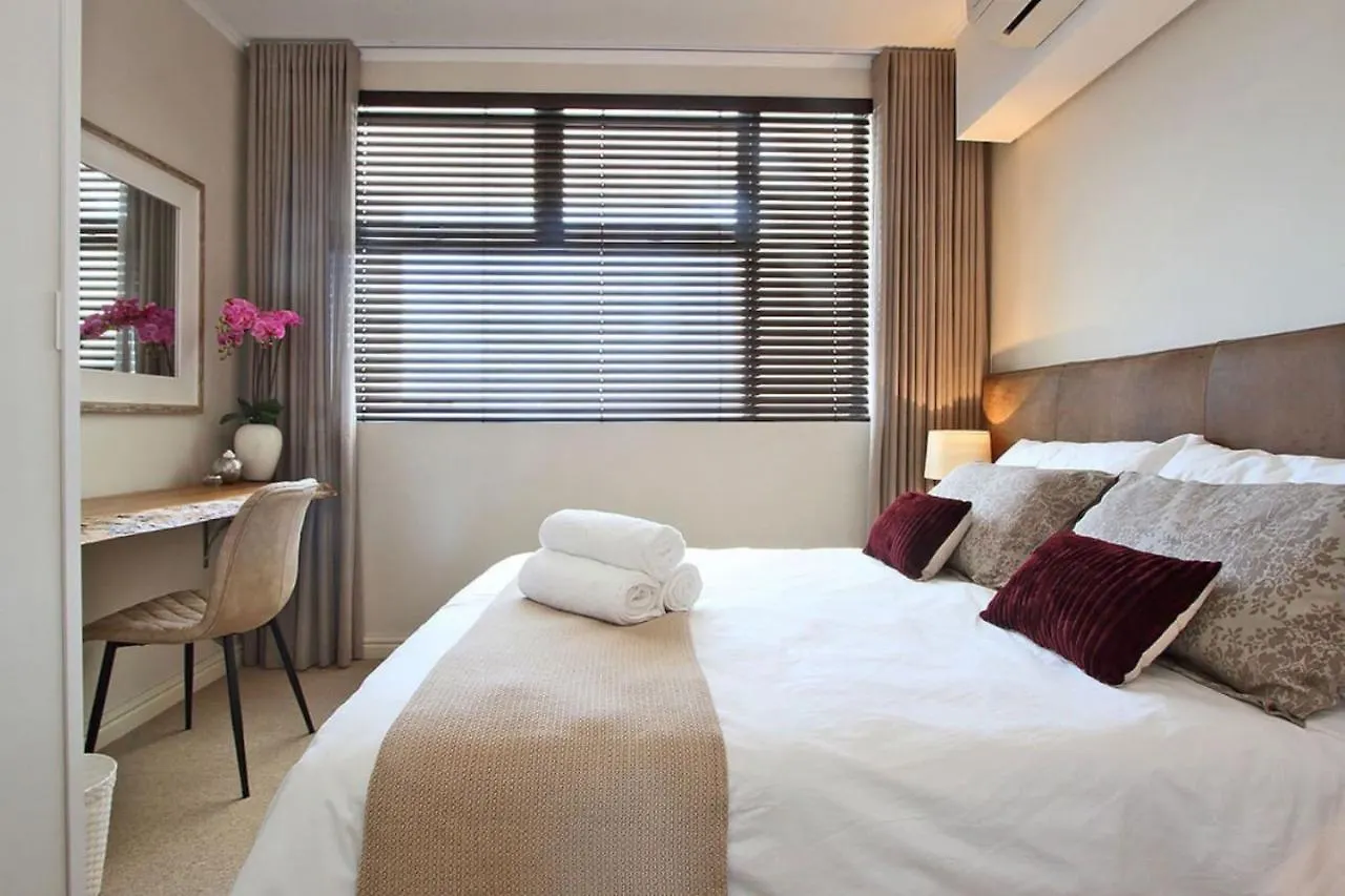 Tranquility Mouille Point Apartment Cape Town
